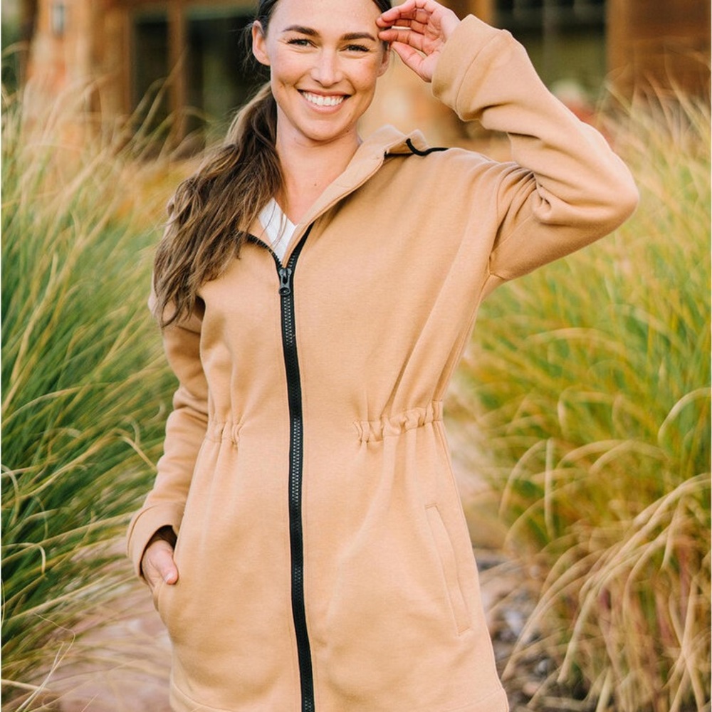 Zyia Camel Long Hoodie Sweatshirt Jacket